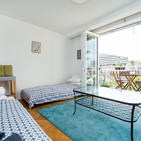 Central, Spacious, Modern 5 Bedrm Duplex W/Balcony Praha Eksteriør bilde