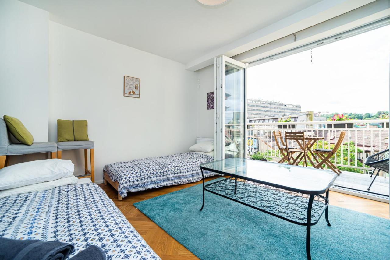 Central, Spacious, Modern 5 Bedrm Duplex W/Balcony Praha Eksteriør bilde